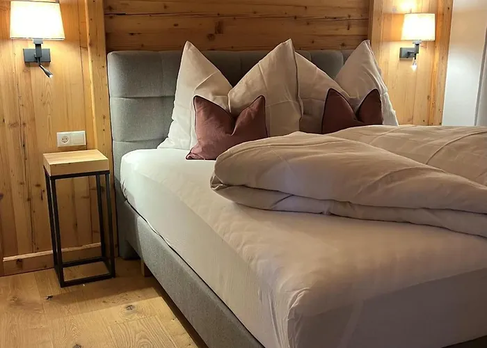 Honsahof Farm stay Fuegen